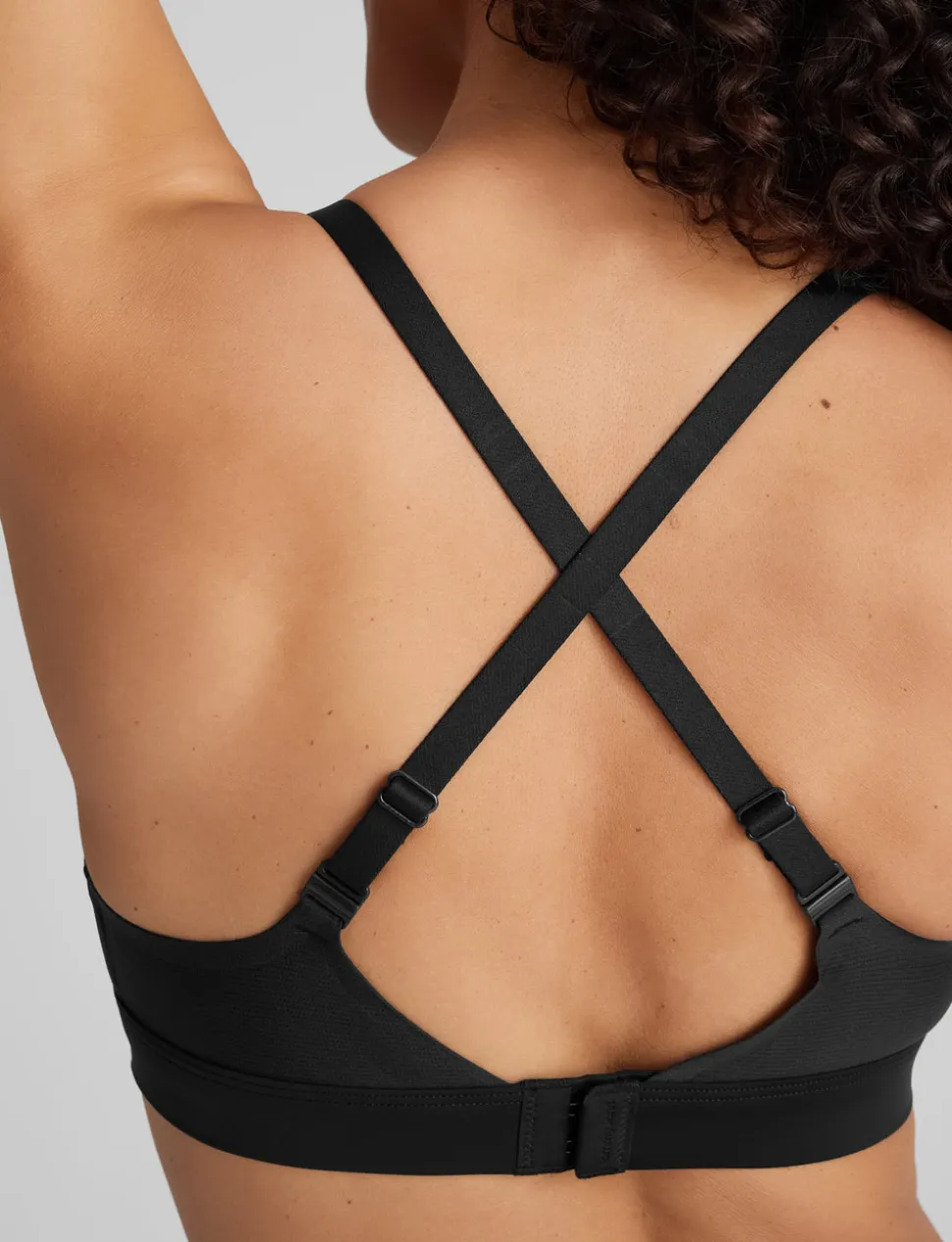 Air Plunge Bra and Air Triangle Bralette Set (2-Pack)