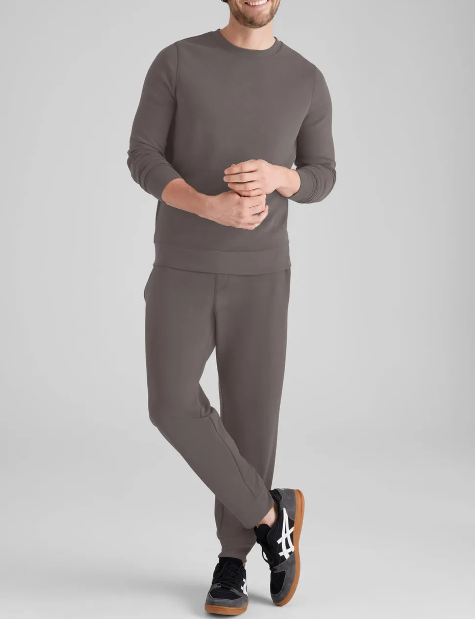 Luxe Traveler Knit Long Sleeve Crew Neck