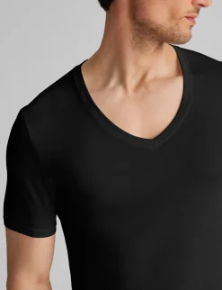 Second Skin Deep V-Neck Stay-Tucked Undershirt