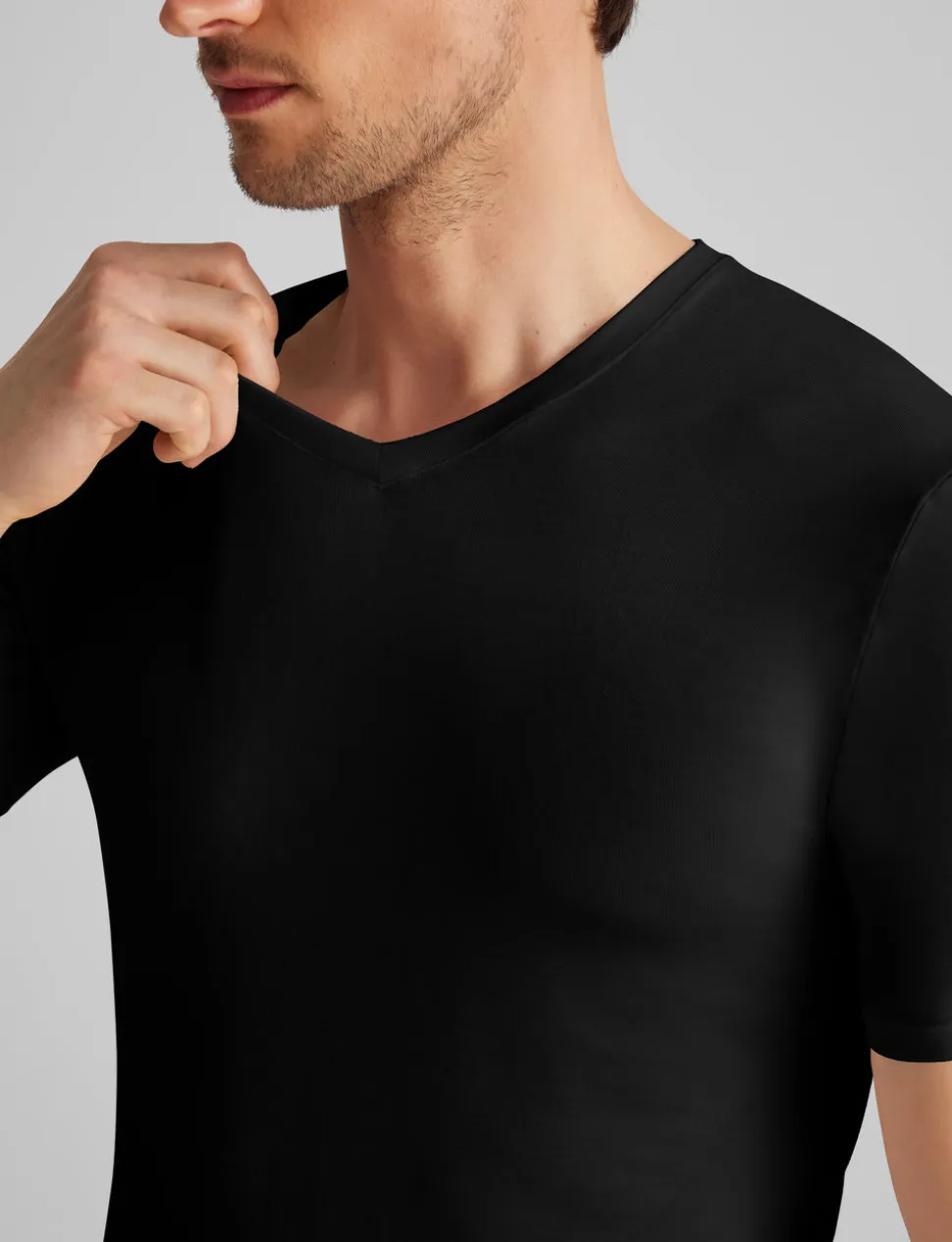 Second Skin High V-Neck Stay-Tucked Undershirt