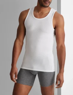Second Skin Tank Stay-Tucked Undershirt