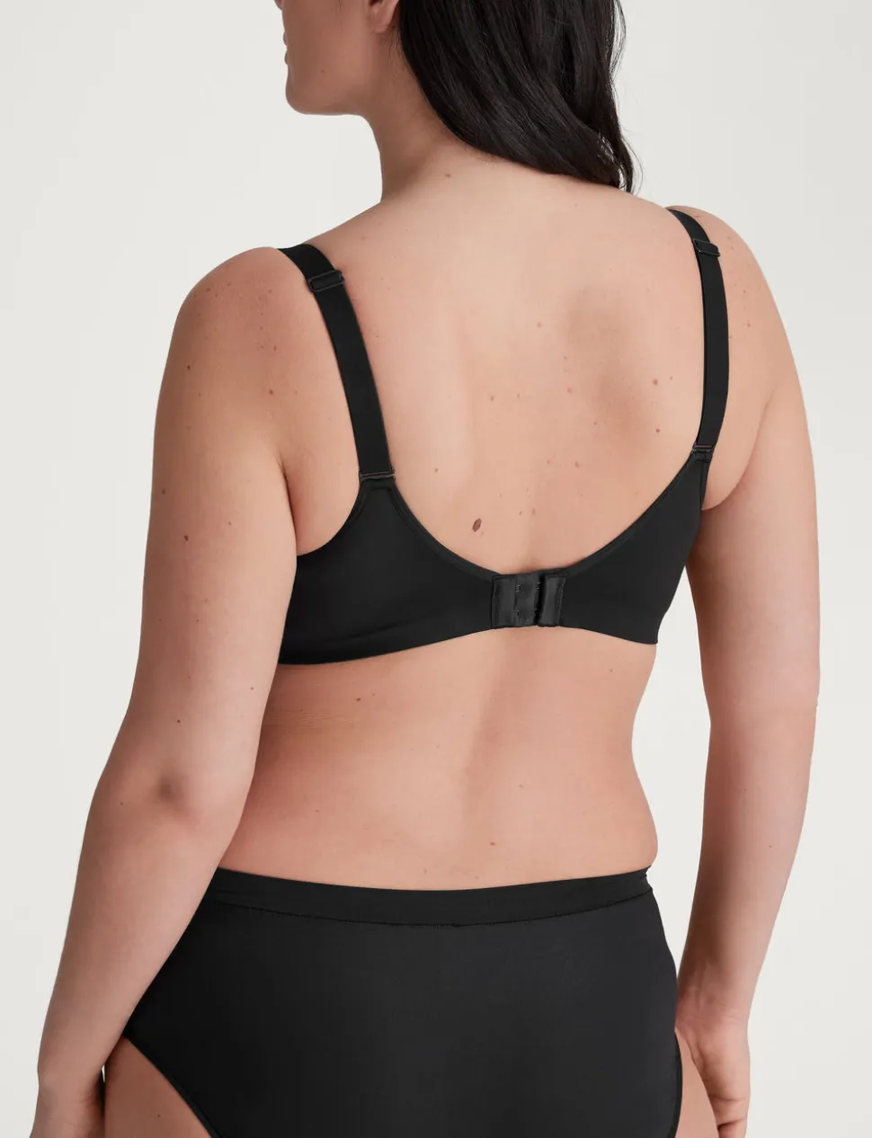 Ultimate Comfort Wireless T-Shirt Bra (2-Pack)