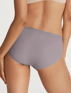Women's Air Brief
