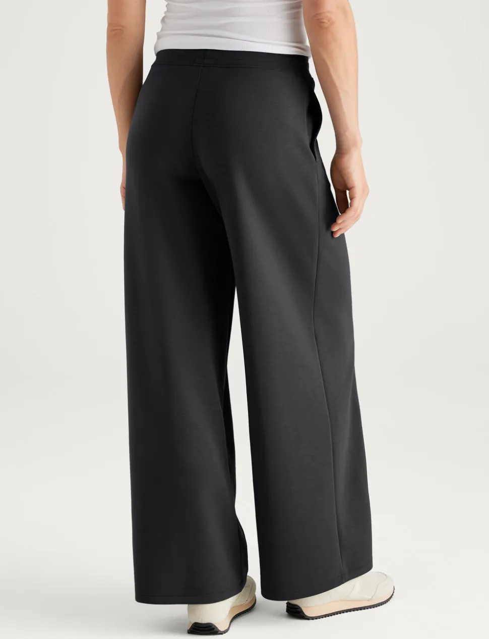 Women's Luxe Traveler Knit Long Sleeve Crew & Pant Set