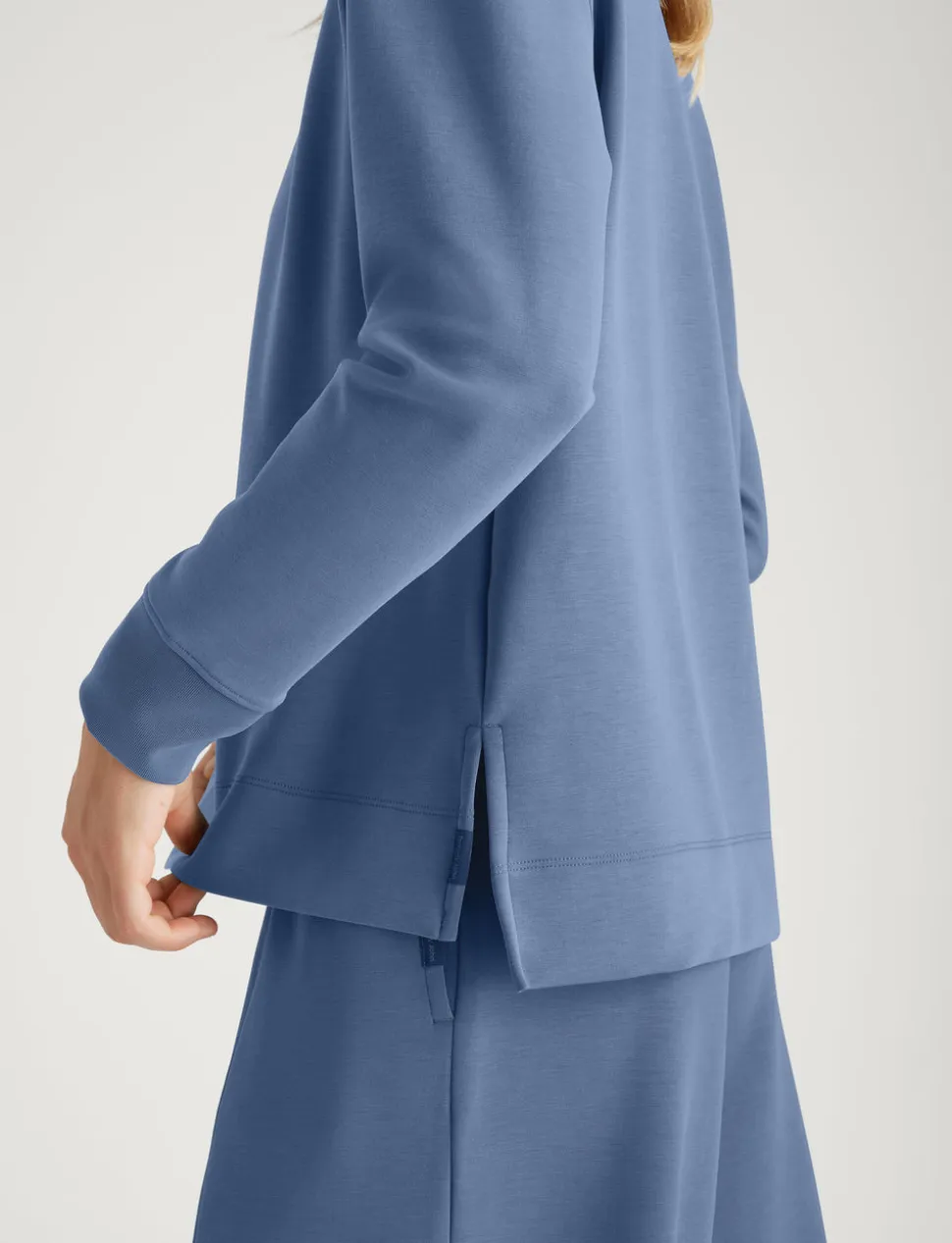Women's Luxe Traveler Knit Long Sleeve Crew Neck