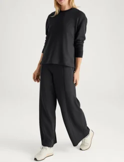 Women's Luxe Traveler Knit Long Sleeve Crew Neck