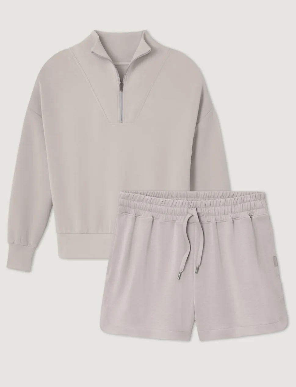 Women's Luxe Traveler Knit Mid-Rise Short