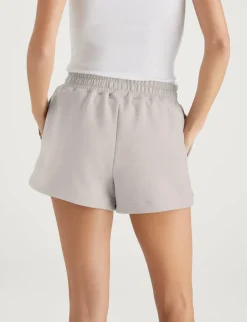 Women's Luxe Traveler Knit Mid-Rise Short