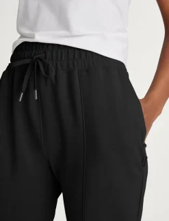 Women’s Luxe Traveler Knit Quarter-Zip