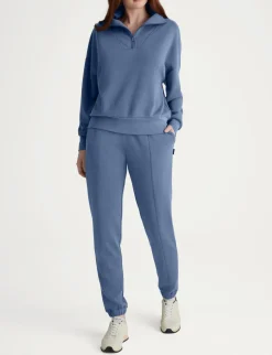Women’s Luxe Traveler Knit Quarter-Zip