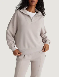 Women's Luxe Traveler Knit Short