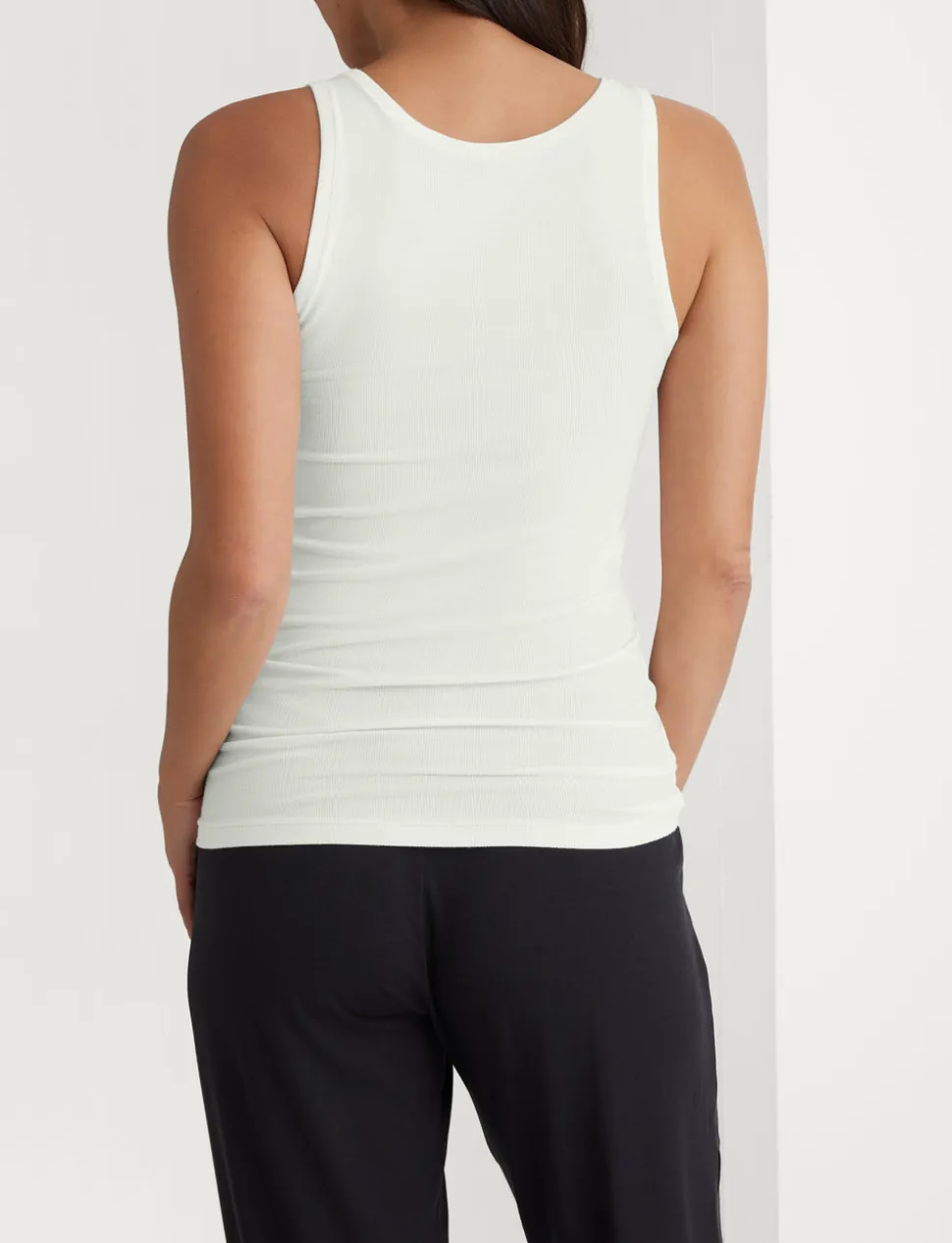 Women's Micro Rib Tank & Luxe Traveler Knit Short Set