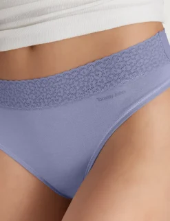 Women's Second Skin Thong, Lace Waist